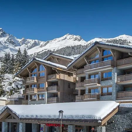 Superbe T5 Spacieux Avec Parking A Moriond - Fr-1-563-29